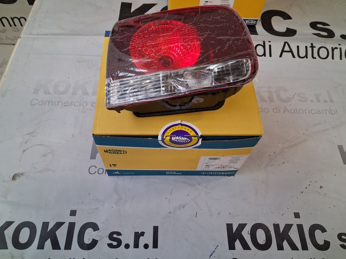 FANALE POSTERIORE SX VW TOUAREG 38€