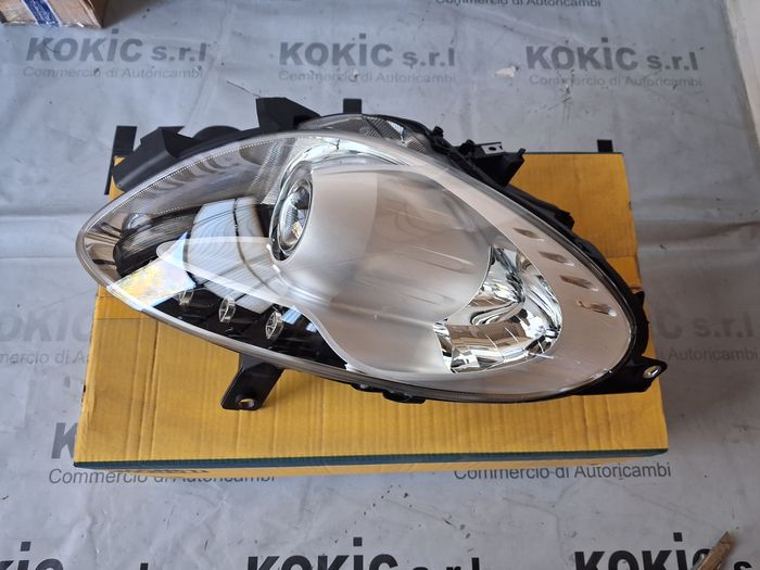 PROIETTORE ANTERIORE DESTRO BI-XENO GIULIETTA €935